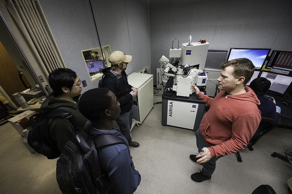 Students are seen during a tour of the Center for Integrated Research Computing (CIRC), URNano facility and High Content Imaging Core (HCIC, (electron microscopy facility (SEM).