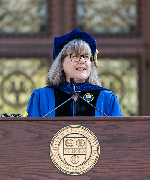 Headshot of Donna Strickland.