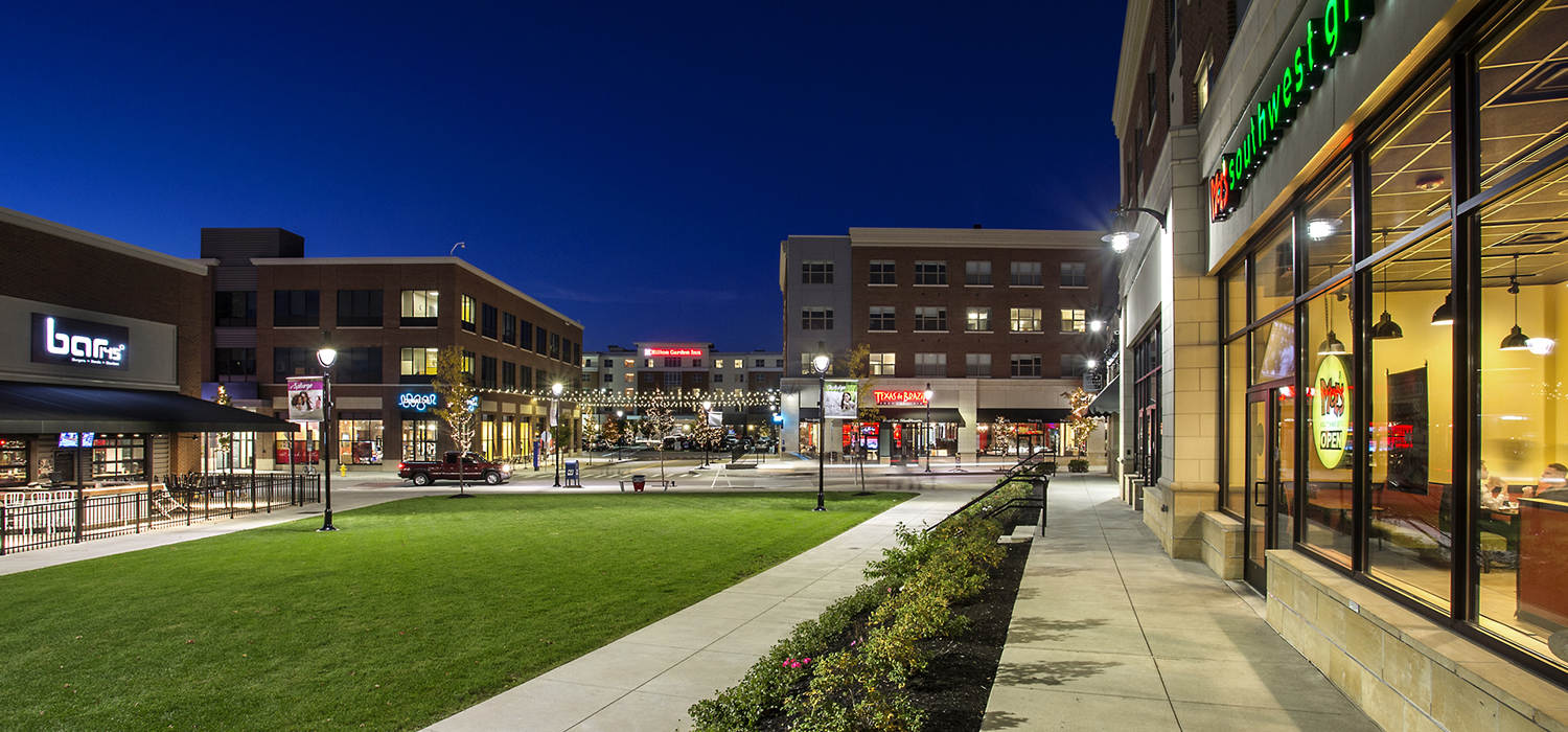 College Town is an exciting mixed-use, close-knit district providing the Rochester, New York community, University of Rochester and University of Rochester Medical Center students, faculty and staff a one-of-a-kind, vibrant place to live, learn, dine, shop, work and play. 