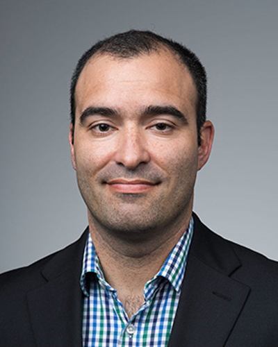 Headshot of Gonzalo Mateos.