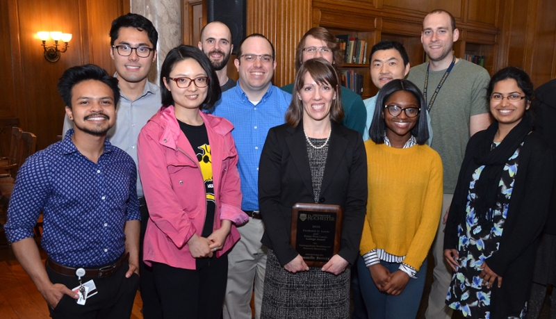 Group photo of Professor Benoit receiving her award.