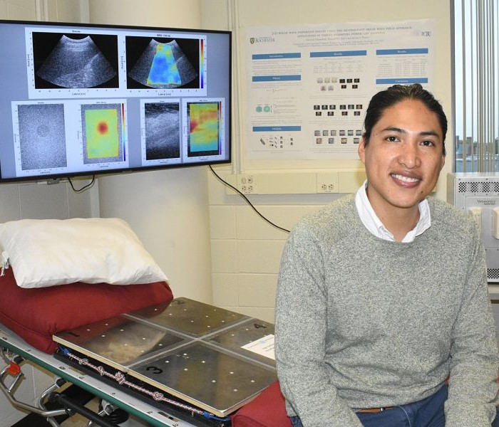 Juvenal Ormachea in the lab