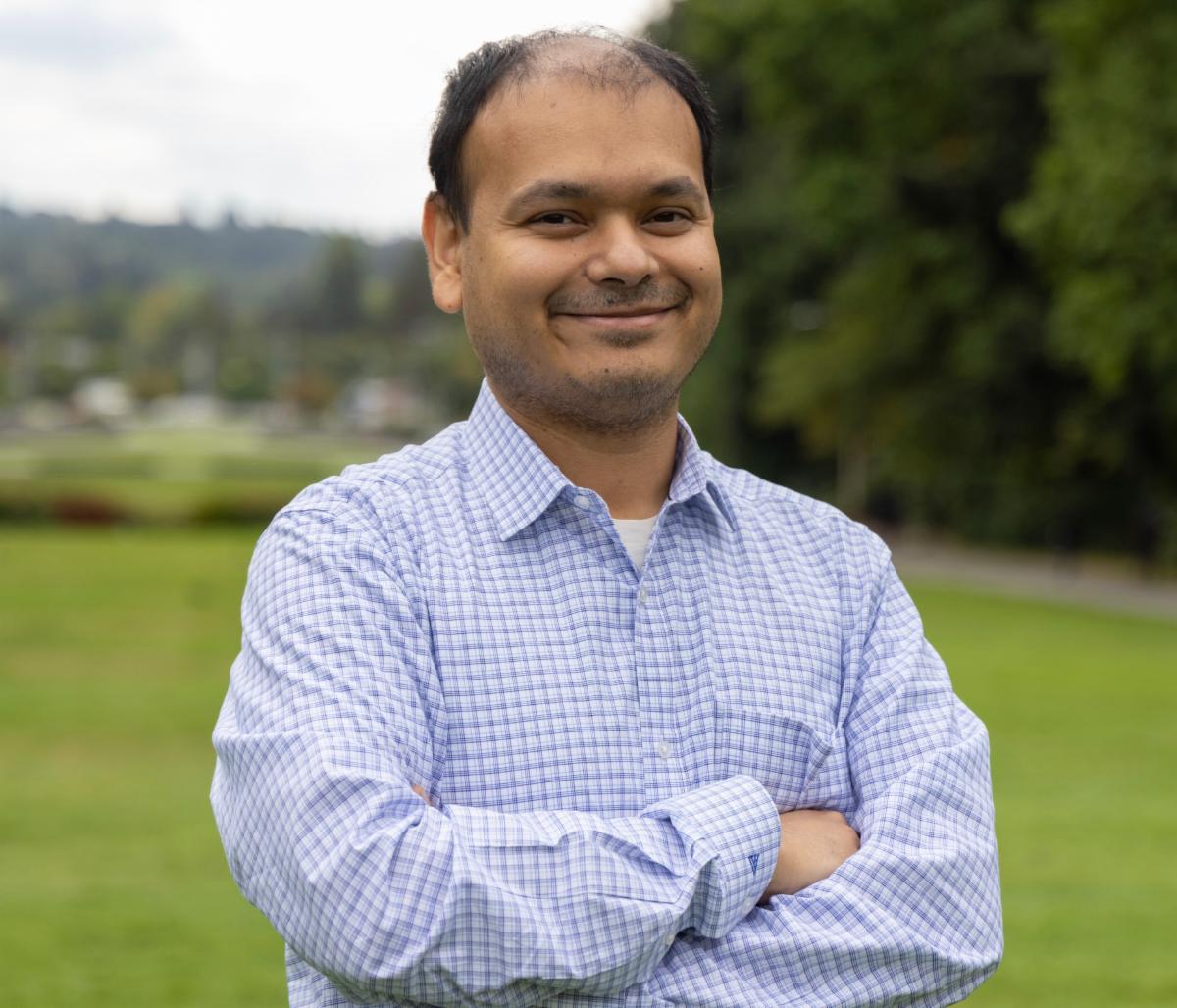 Headshot of Professor Majumdar.