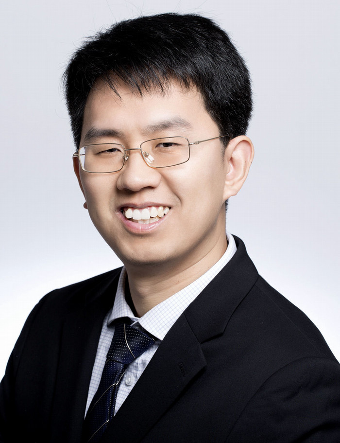 Wei headshot.