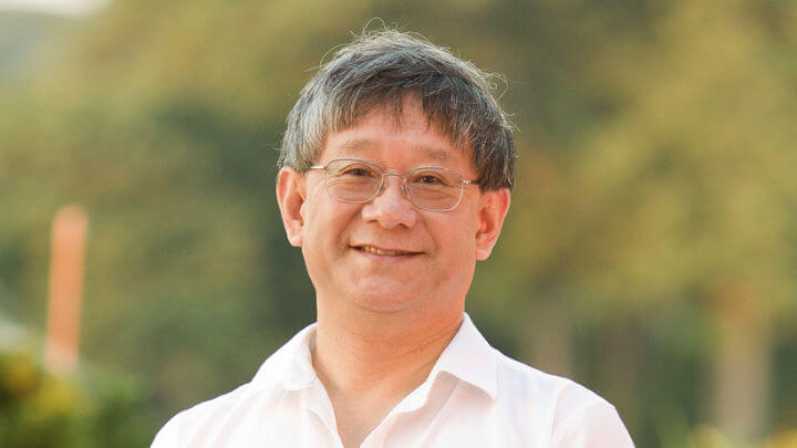 Headshot of Xi-Cheng Zhang